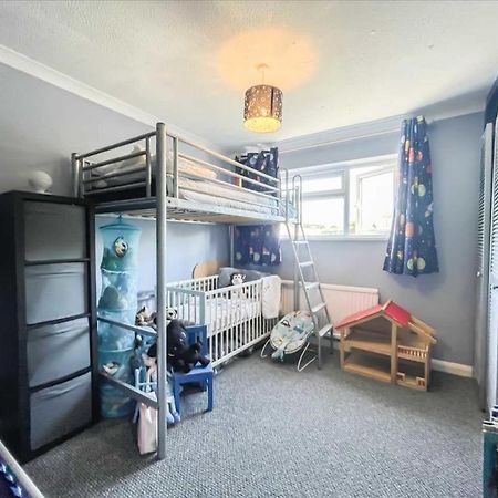 Nice, Bright & Friendly Home Hemel Hempstead Exterior photo
